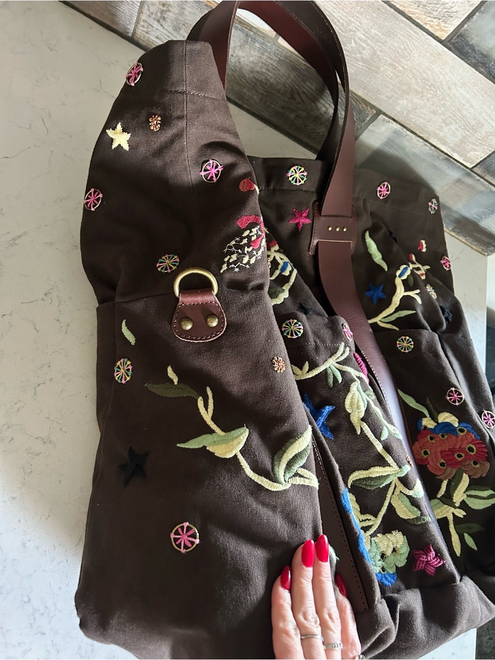 NWT We The Free x The Falls Long Weekend Bag in Olive - Picture 16 of 16